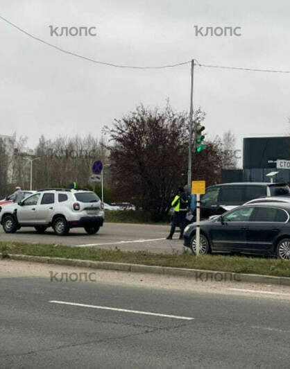 В конце Московского проспекта столкнулись две машины (фото) - Новости Калининграда | Фото: очевидец