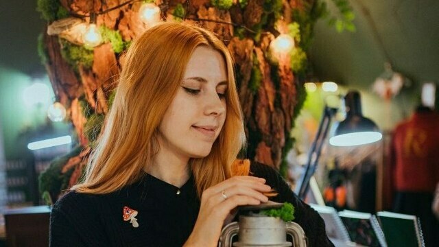 «Люблю акварель за лёгкость образов, чистые цвета и бесконечные эксперименты»