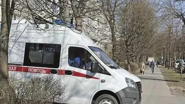 В Калининграде водители скорой помощи уходят в такси