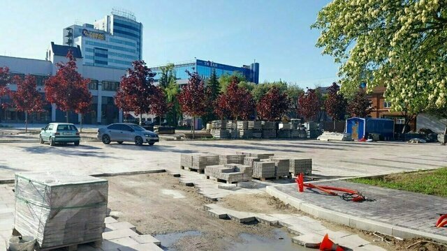 Дятлова рассказала, почему задержали открытие парковки у «Юности» и когда она всё-таки заработает