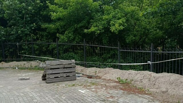 Калининградцы с улицы Гагарина боятся, что их дом повторит судьбу падающей высотки на Московском проспекте (видео)  