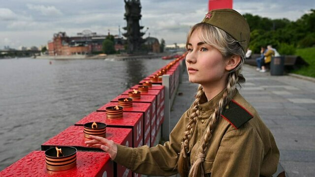 Тысячи свечей: в Калининграде и Москве почтили память павших в Великой Отечественной войне
