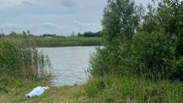 В Гурьевском районе утонула 8-летняя девочка, отдыхавшая на озере с родителями (фото, видео)