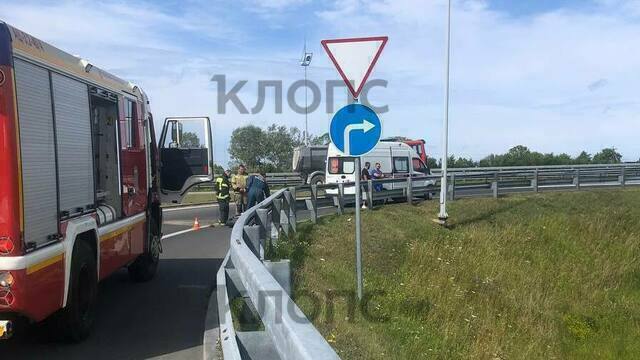 На трассе под Зеленоградском заметили разбитый мотоцикл и пострадавшего байкера
