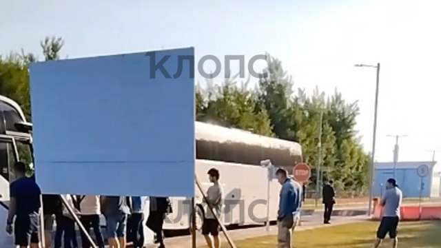 «Мы выехали с Польши, а в Россию нас не пускали!»: на Мамоново-2 собралась пробка из автобусов