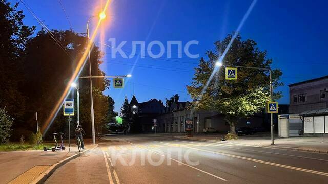 На Нарвской появился первый в городе светящийся переход (фото)
