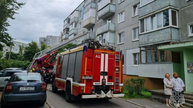«Бабушка кричала, а дочь не могла ей помочь»: мама пострадавшей на пожаре на Громовой 14-летней девочки — о ЧП  