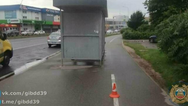 В Калининграде возбудили уголовное дело после того, как самокатчик сбил трёхлетнего ребёнка