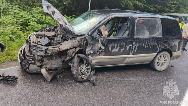В Гурьевском муниципальном округе столкнулись три легковых автомобиля