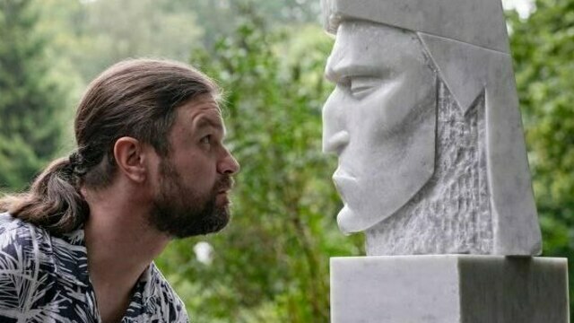«Разбитых молотком скульптур в моей биографии не случалось»
