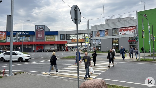 Два новых светофора у рынка на Сельме прибавили хаоса на дороге, вместо того чтобы всё отрегулировать (фото)