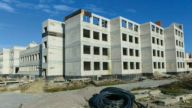 Мэрия Калининграда выиграла суд по строящейся школе на Левитана. Концессионер заплатит неустойку