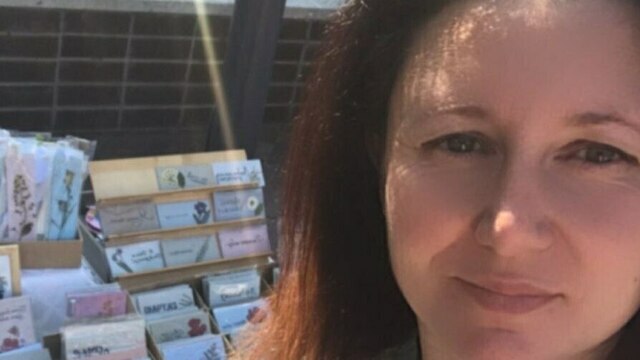 «Бумага с душой»: калининградка превращает макулатуру в новые изделия