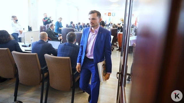 В Калининграде депутаты-коммунисты сместили с поста главу фракции КПРФ в горсовете