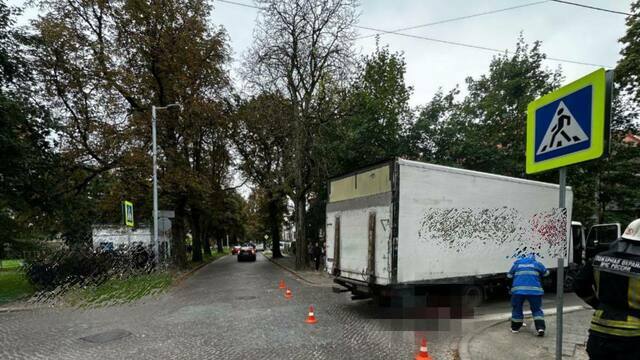 Дети в шоке от произошедшего: ученики гимназии узнали о трагедии на ул. Банковской