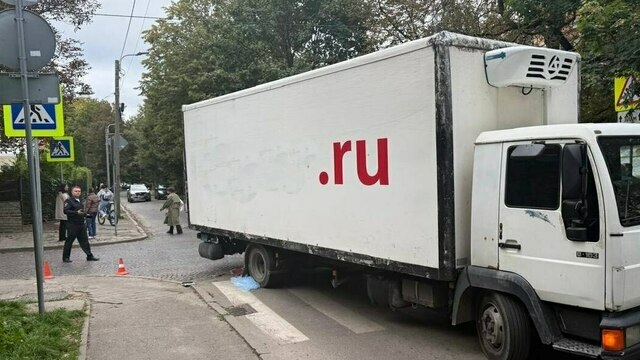 В Калининграде грузовик насмерть сбил 9-летнего мальчика на пешеходном переходе