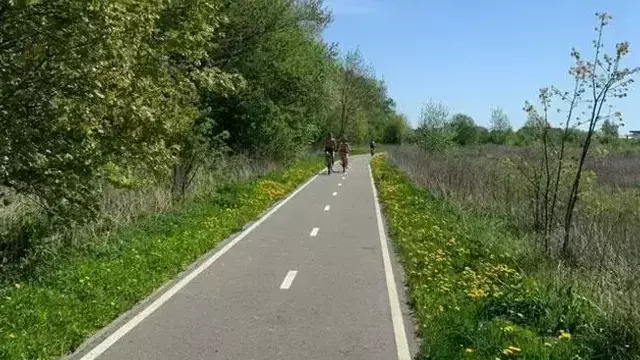 Открытие велодорожки вдоль моря могут перенести