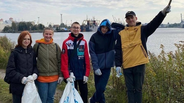 Неравнодушные калининградцы убрали берега Преголи