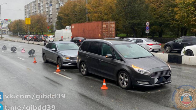 На Московском проспекте «немец» врезался в «американца» 