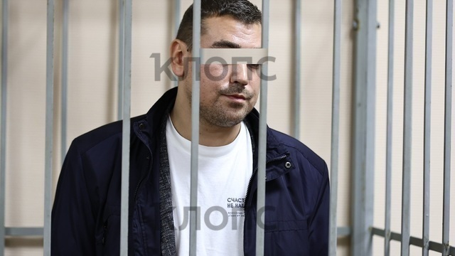 В Калининграде суд арестовал до 10 декабря сотрудника мэрии. Это видный чиновник Роман Бартош (фото)