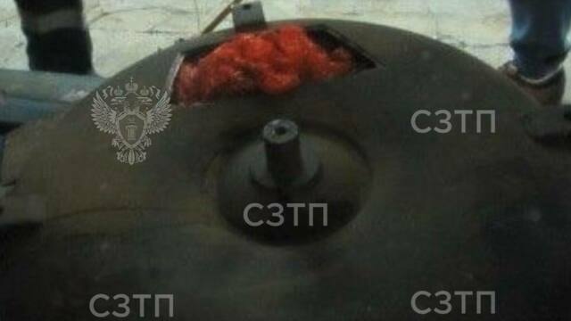 Под днищем — не газ, а янтарь: калининградец пытался вывезти 50 кг солнечного камня (видео)