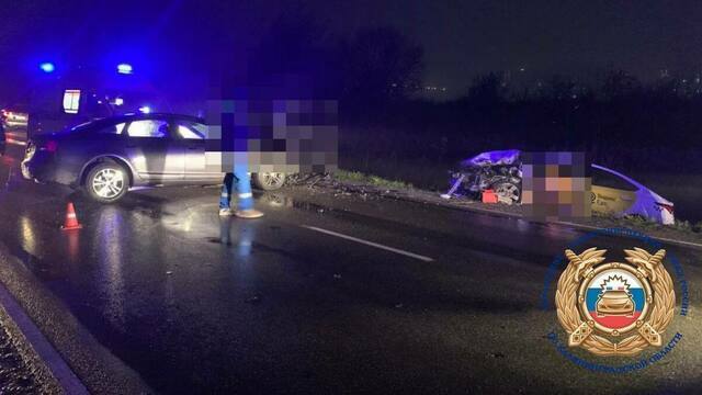 На Южном обходе Калининграда столкнулись два автомобиля