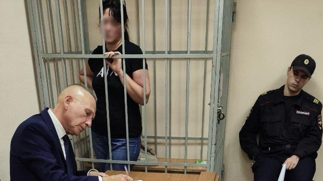 Из-за мошенничества со скамейками в Калининграде сначала арестовали чиновника, теперь - руководителей крупных компаний