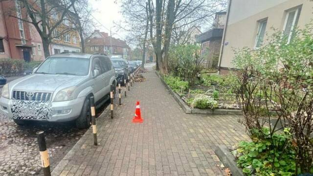 В Калининграде разыскивают водителя электросамоката, сбившего пешехода