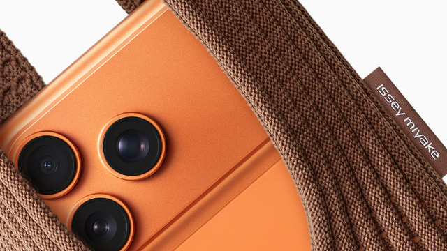 Apple презентовала разноцветные «авоськи» для iPhone за 150-230 долларов