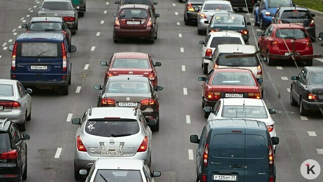 «По-другому нельзя»: в мэрии прокомментировали жуткие пробки в Московском районе