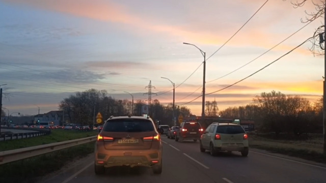 Ремонт дороги на въезде в Калининград со стороны Балтийска загнал водителей в огромные пробки (видео)  