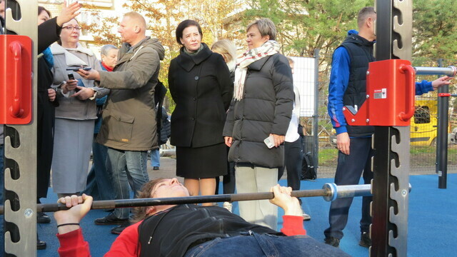 Елена Дятлова: «Вместо пустырей - площадки для занятий спортом»