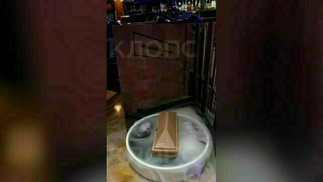 В одном из калининградских кафе подают десерт в виде могилы Канта (фото, видео) 