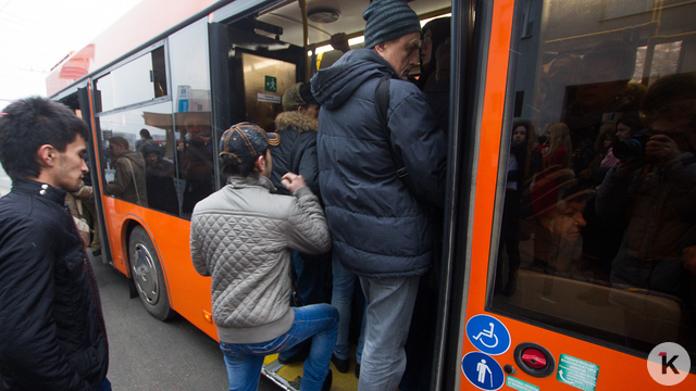 Штурм автобусов в Балтрайоне: власти Калининграда объяснили, почему ситуация не изменится 