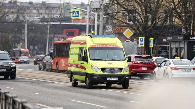 В центре Калининграда на пристройке к административному зданию обнаружили тело женщины  