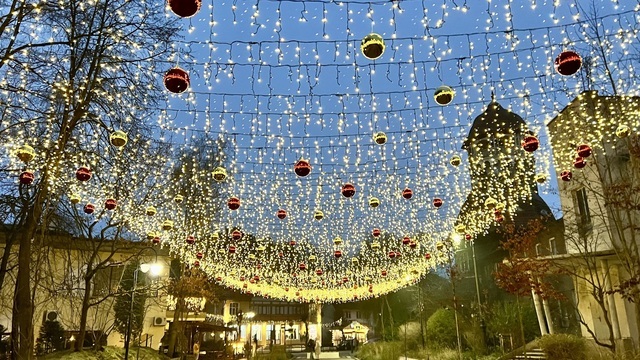 30 тысяч метров гирлянды: в Светлогорске появились новые украшения