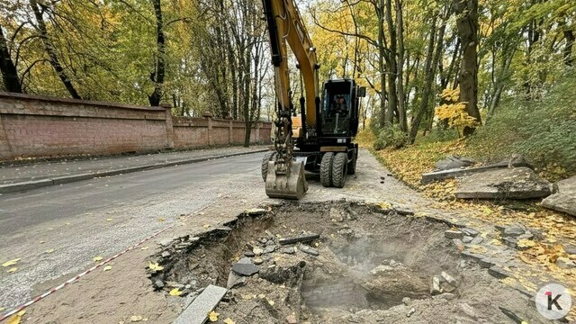 При ремонте улицы Галицкого в Калининграде снесут мрачный забор, чтобы открыть вид на парк