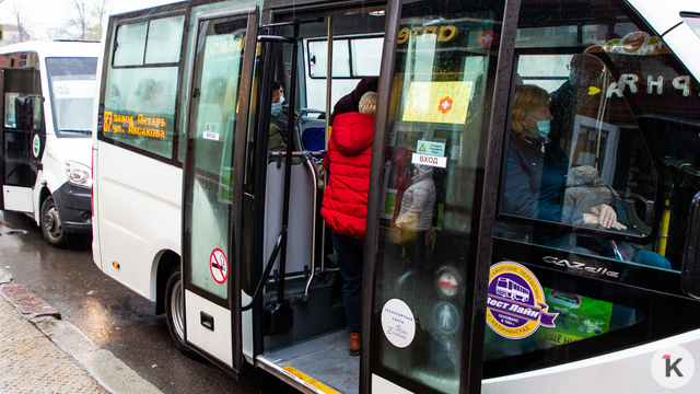 В Калининграде маршрутки начнут менять на более вместительные автобусы