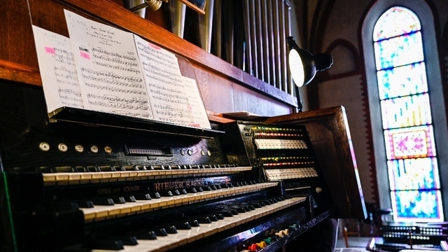 Музыка в темноте, День органа и День матери: ТОП-11 событий на выходных в Калининграде и области