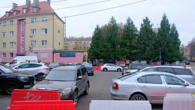 С 1 декабря на неделю закроют бесплатную парковку на ул. Барнаульской