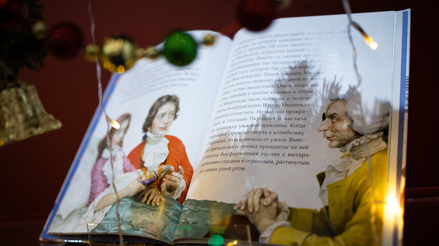 Где в Калининграде найти следы яркого мистика XVIII века, подарившего миру символ Рождества и Нового года 