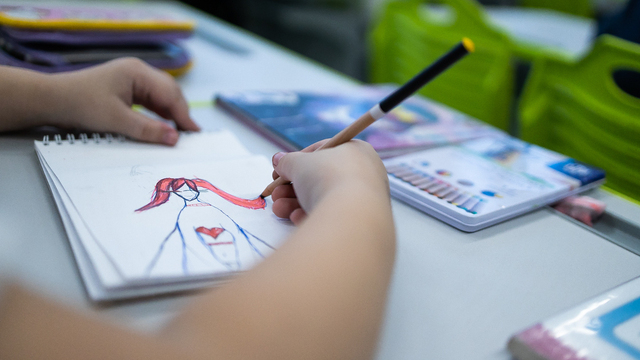 В одной из школ Калининграда дети третий месяц приносят домой вшей   