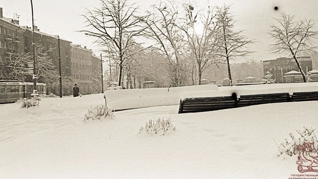 В госархиве показали, как на Калининград обрушился снег в 1960-е годы