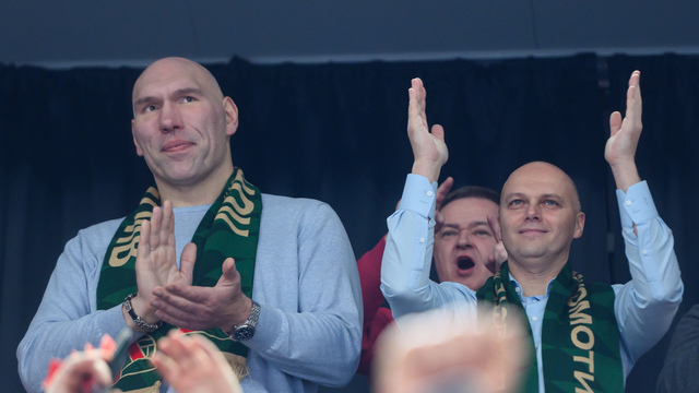 На глазах у Валуева: «Локомотив» одержал яркую победу над «Омичкой» (фоторепортаж)