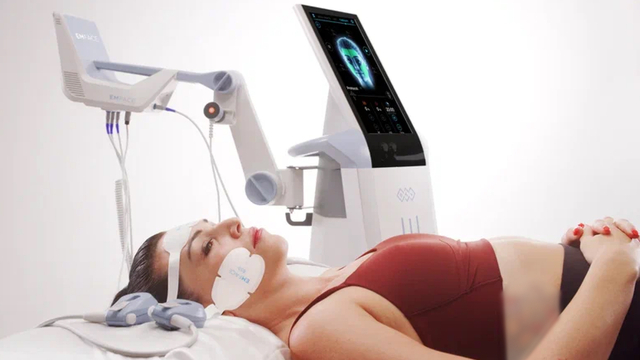 Лифтинг и упругость лица боли и реабилитации: уникальная процедура омоложения EMFACE теперь доступна и калининградцам