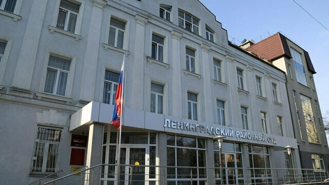 Калининградцы подали в суд на курящих соседей в многоэтажке и выиграли