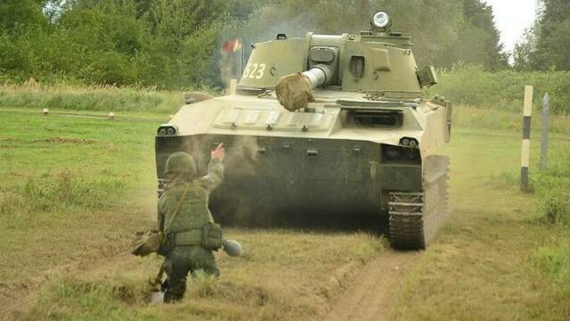 Резервисты БАРС-39 в Калининградской области завершили учебный год на хорошо и отлично (видео)