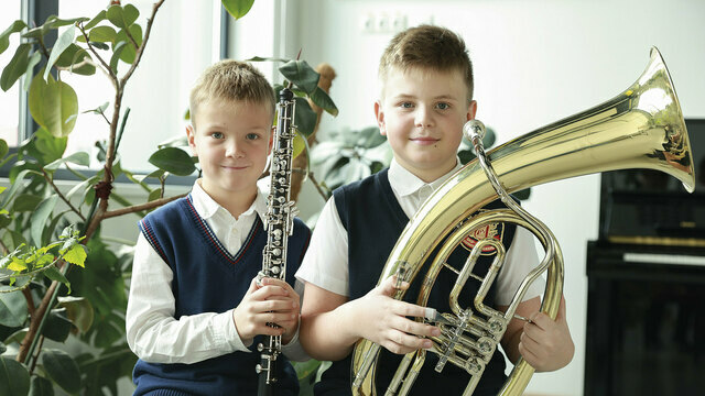 Братья-музыканты взяли пример с дяди 