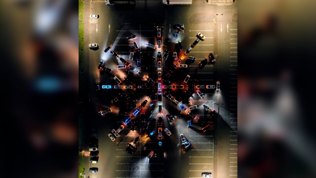 «Цель — заразить людей новогодним настроением»: калининградцев приглашают принять участие в ещё одном праздничном флешмобе (фото)  