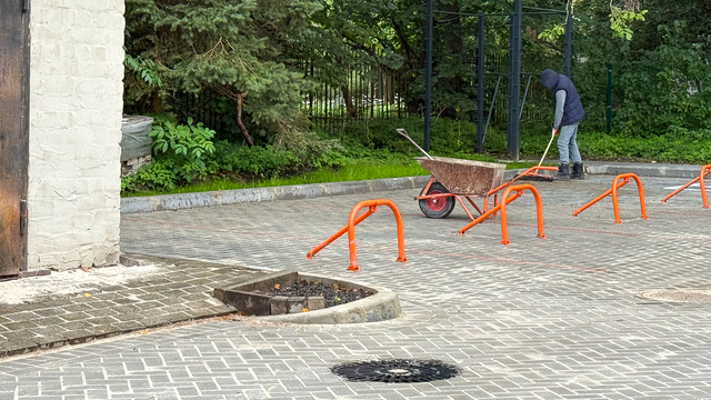 Власти Калининграда готовы выделить 300 миллионов на ремонт дворов и обустройство контейнерных площадок